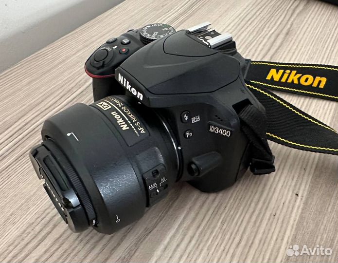 Nikon D3400 + Nikon 35mm f/1.8G AF-S DX Nikkor