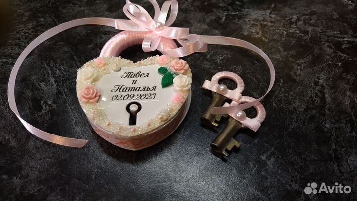 Свадебный замок с гравировкой