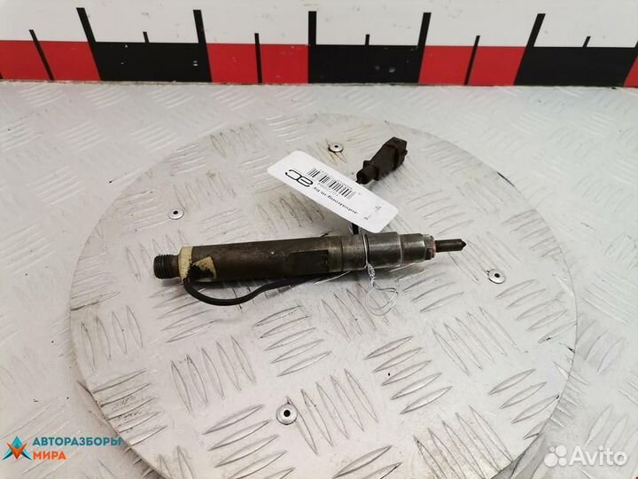 Форсунка Volkswagen Polo 3 1998 028130202S