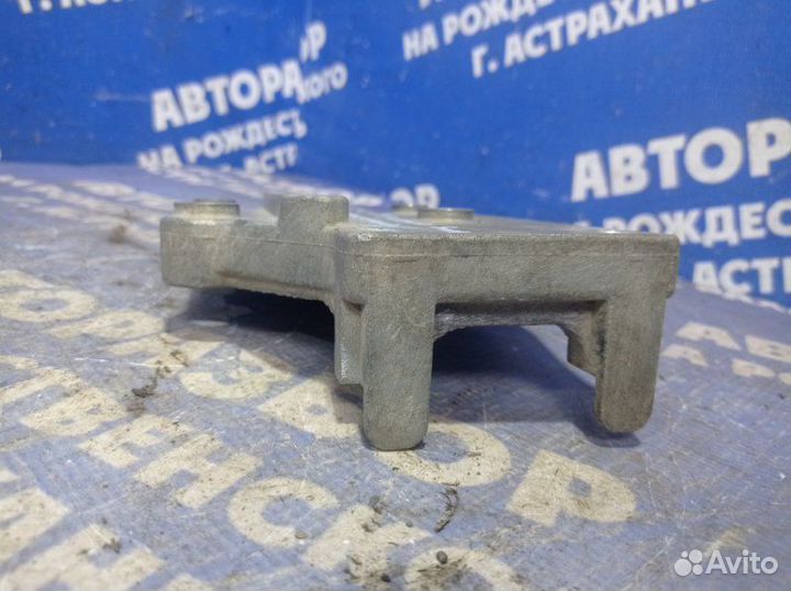 Кронштейн кондиционера Hyundai Sonata 4 седан G4GC