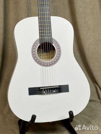 Классическая гитара Belucci BC3825 WH