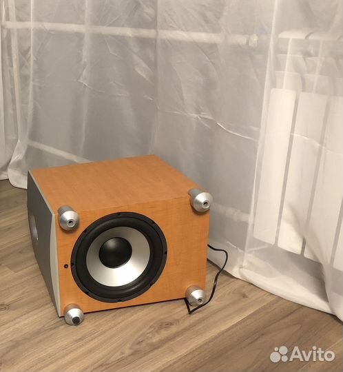 Сабвуфер Ultimate TR150