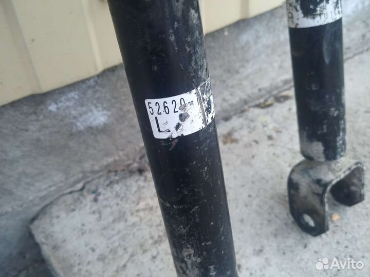 Задние амортизаторы