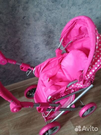 Коляска кукольная