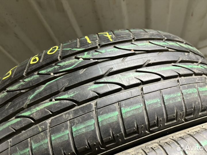 Bridgestone Dueler H/P Sport 215/60 R17