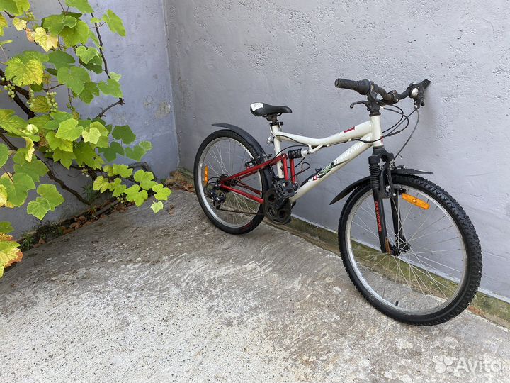 Велосипед btwin rockrider