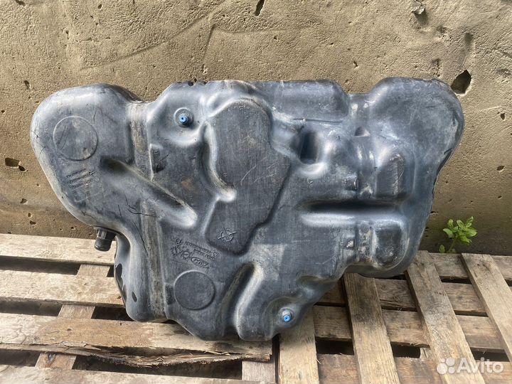 Топливный бак,бензобак Ford Mondeo 4