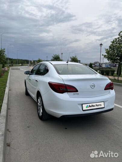 Opel Astra 1.6 AT, 2013, 118 000 км