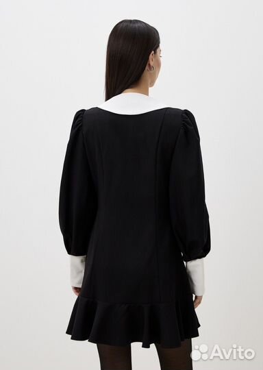 Платье с воротником Clan VI S