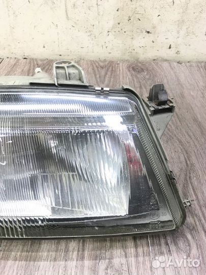 Фара передняя правая Saab 9-3 кабриолет 2005