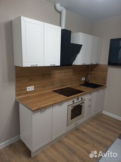 Кухня прямая матовая 2.4 м