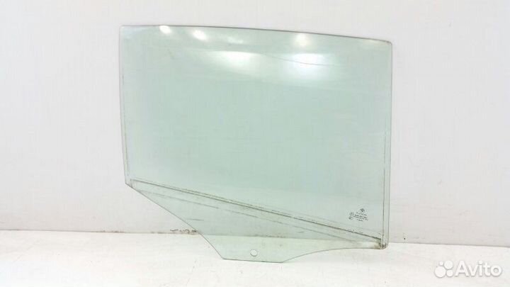 Стекло двери заднее правое Bmw 1-Series E87 N45