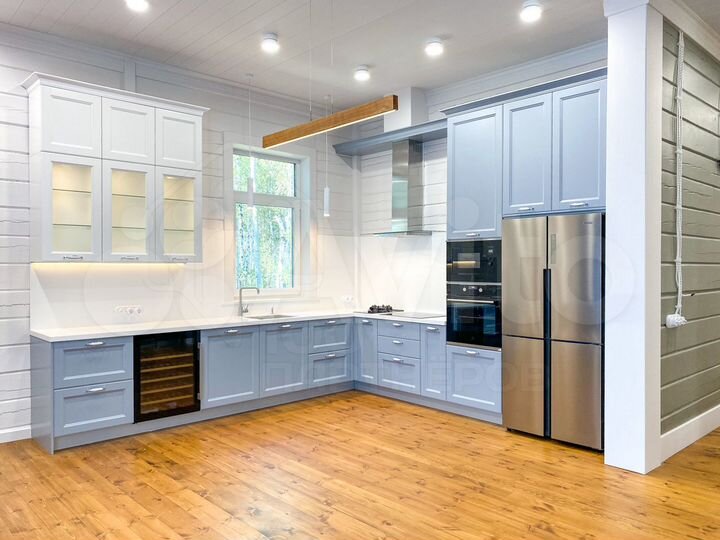 Коттедж 290 м² на участке 25 сот.