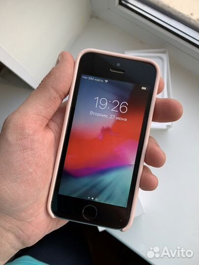 Телефон iPhone 5s (16гб)