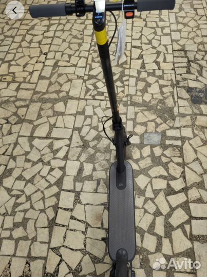 Продам электросамокат Xiaomi