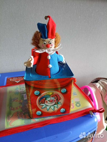 Весёлый клоун