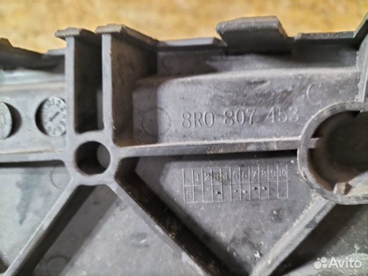 Кронштейн Audi Q5 I 8R cdnc 2011