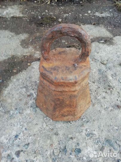 Гиря старинная 18 век