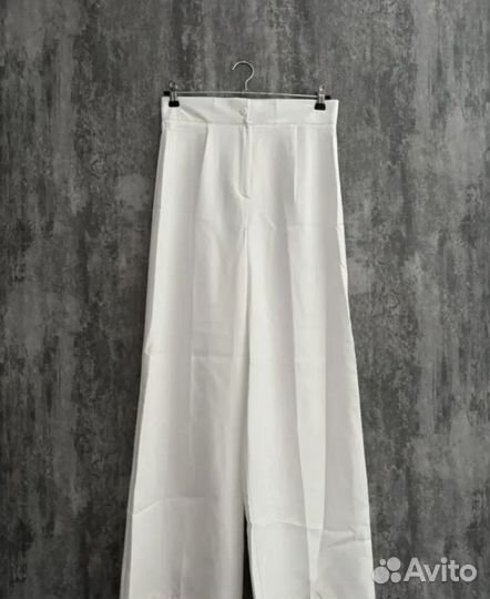 Белые брюки палаццо
