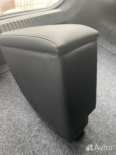 Подлокотник volkswagen polo liftback