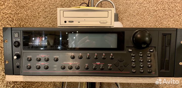 Сэмплер Emu IV Emulator