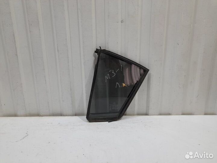 Форточка задняя левая Mazda 3 BL седан