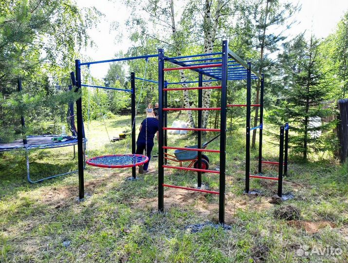 Спортивная площадка воркаут комплекс