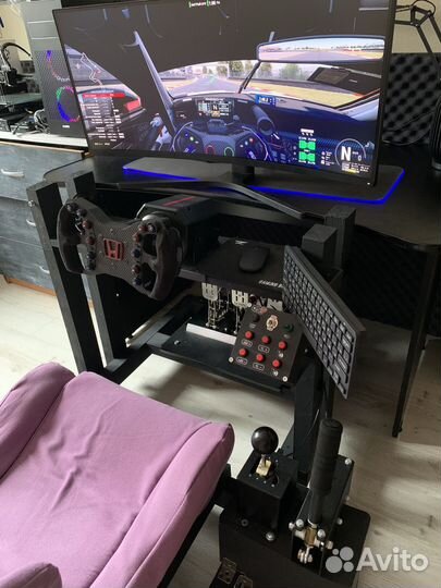 Кокпит для симрейсинга