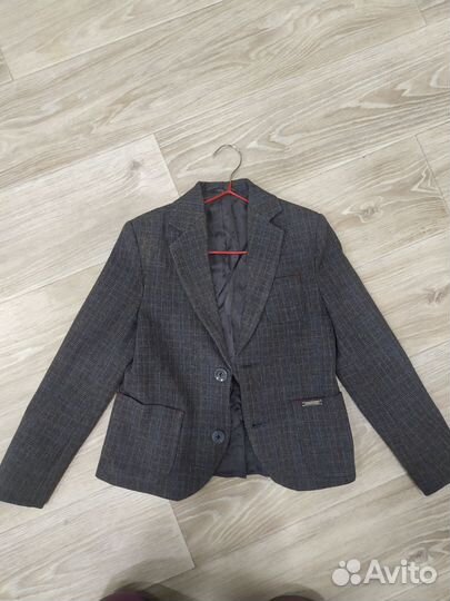 Детские вещи, обувь и ледовые коньки для мальчика