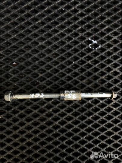 Ось колеса передний Honda Dio AF-56