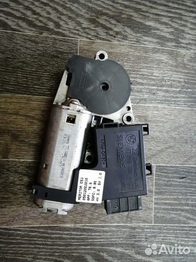 Моторчик люка BMW X5 E53 дорестайлинг