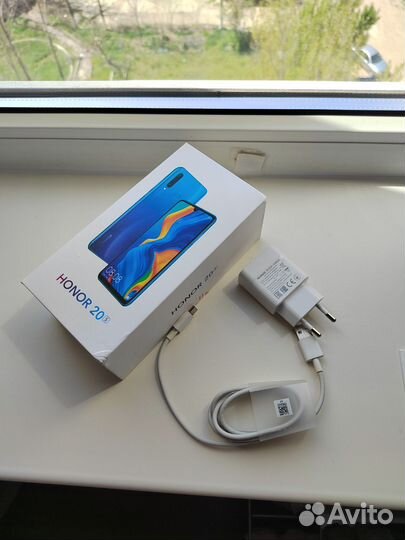 HONOR 20s, 6/128 ГБ