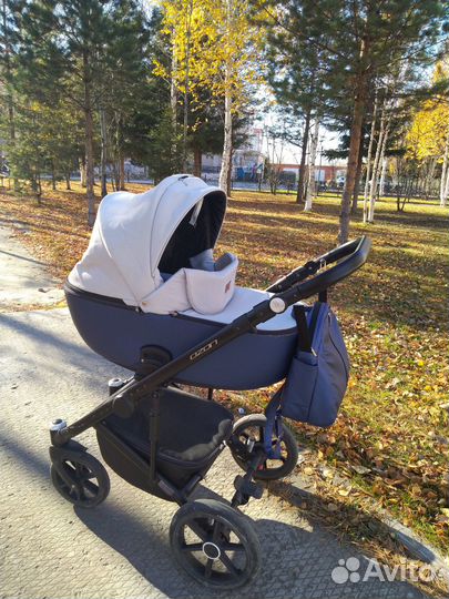 Продам модульную коляску Rico 2 в 1