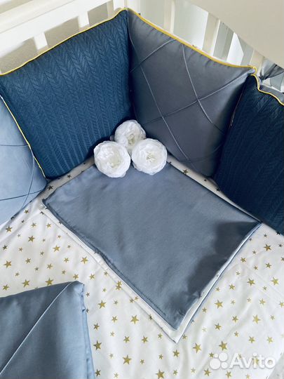Комплект в кроватку