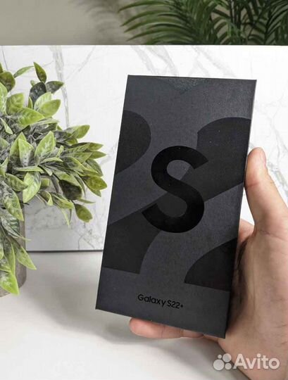 Samsung Galaxy S22+, 8/256 ГБ