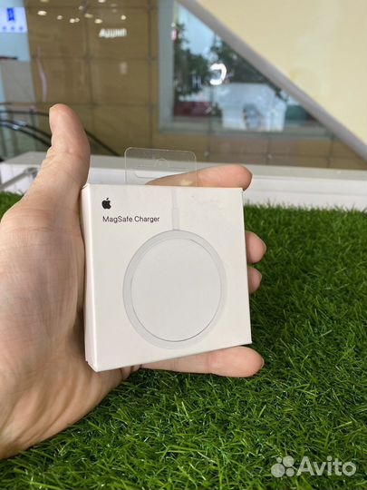 Беспроводная зарядка Mag Safe для iPhone оригинал