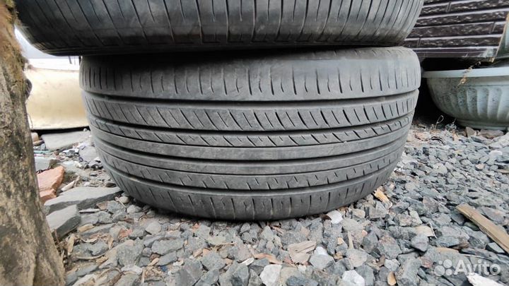 Yokohama 104ZR 215/50 R17