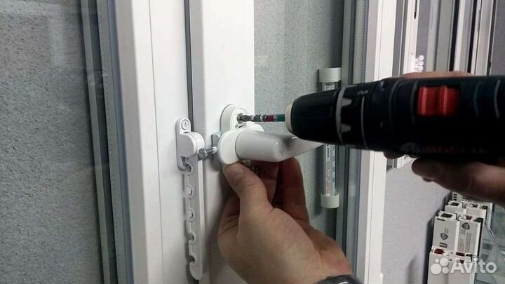 Ремонт пвх окон и дверей регулировка