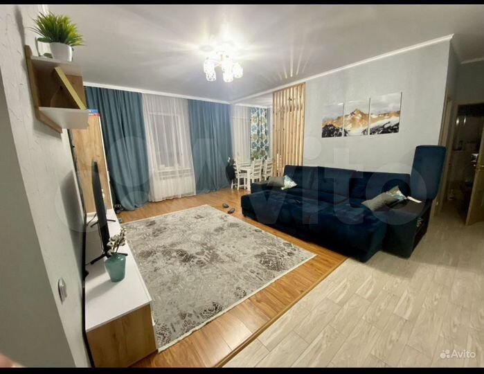 2-к. квартира, 57 м², 1/9 эт.