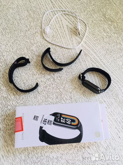 Xiaomi Mi SMART Band 8 и 2 доп. ремешка