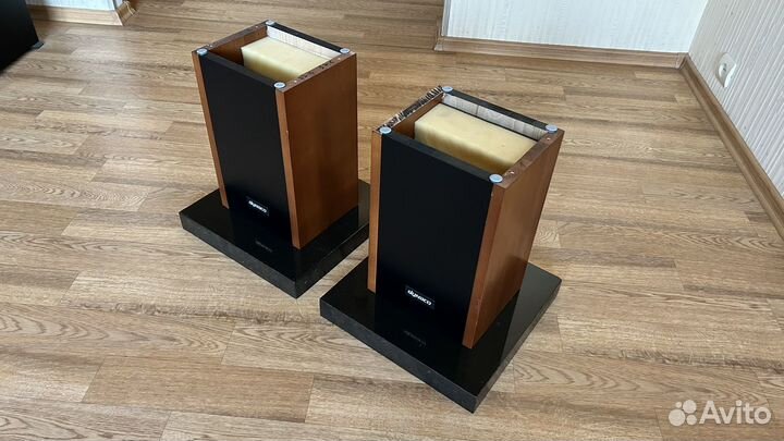 Стойки для акустики