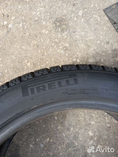 Pirelli Ice Zero FR 245/45 R19 102H