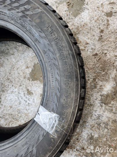 Nokian Tyres Hakkapeliitta 9 SUV 215/65 R16