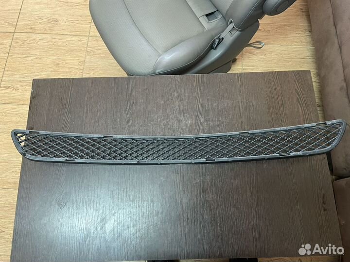 Решетка в бампер центральная перед Mercedes W164