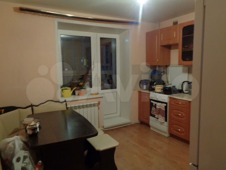 2-к. квартира, 60 м², 3/9 эт.