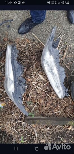 Фары на Toyota wish 20