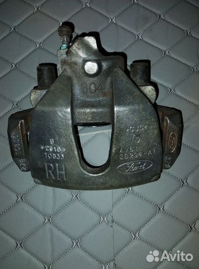 Передний правый тормозной суппорт nissan X-trail