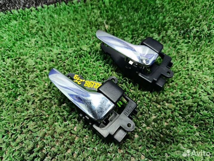 Ручка внутренняя двери правой Mitsubishi Pajero Sport