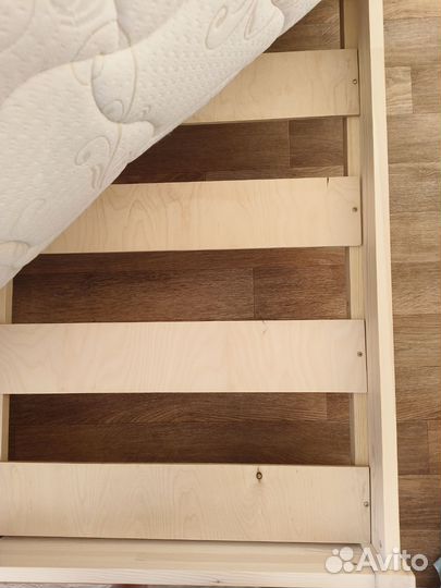 Кровать двухспальная с матрасом бу 140 200