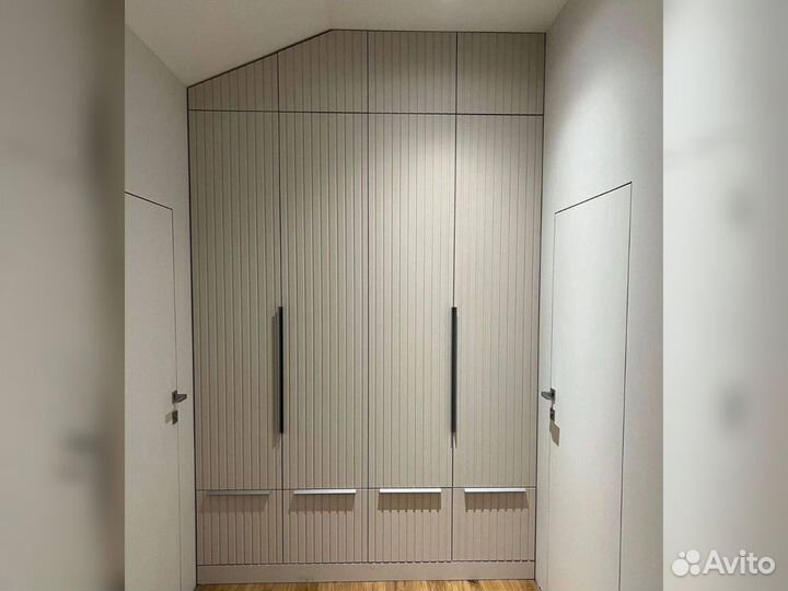 Шкаф под ключ